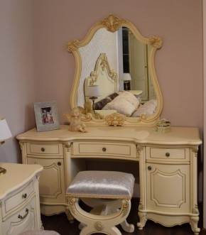 Туалетный стол + Зеркало Мона Лиза (крем) в Первоуральске - pervouralsk.mebel-74.com | фото